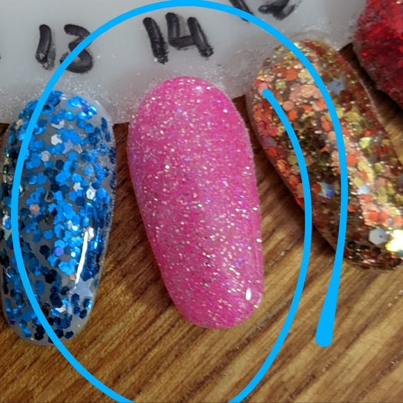 Gel Polish - Hot Pink - Picture 2 of 3